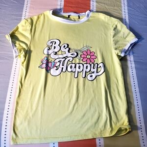 Small graphic t-shirt soft material cut off tag